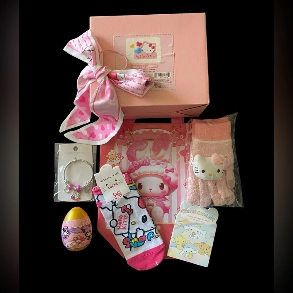 NWT-SANRIO-HELLO KITTY BUNDLE